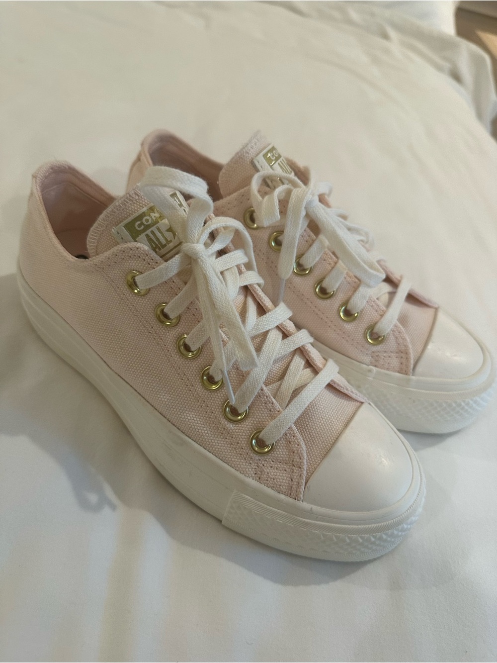 Converse Low Top Platform Sneakers in Blush